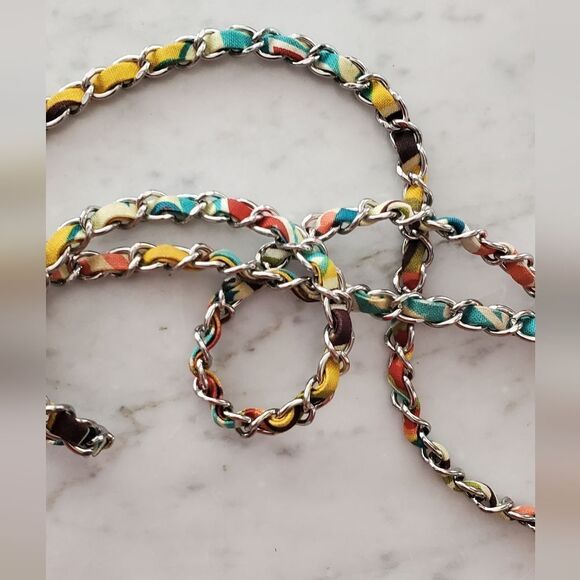 Vera Bradley- Crossbody Bag - Chain Strap - Picture 3 of 6